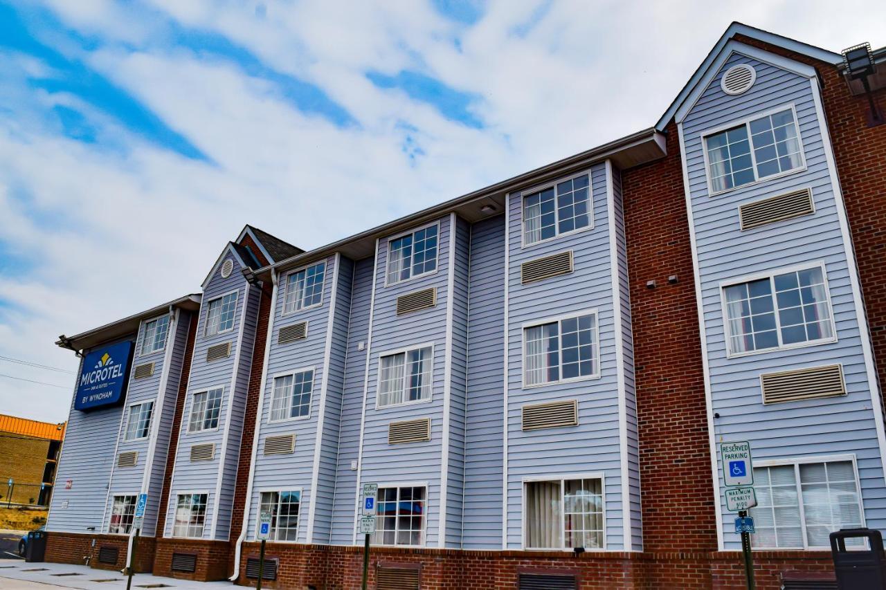 Travelers Inn And Suites ローリー エクステリア 写真